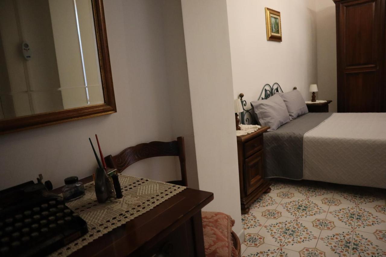 Storia Di Sofia Apartment เนเปิลส์ ภายนอก รูปภาพ